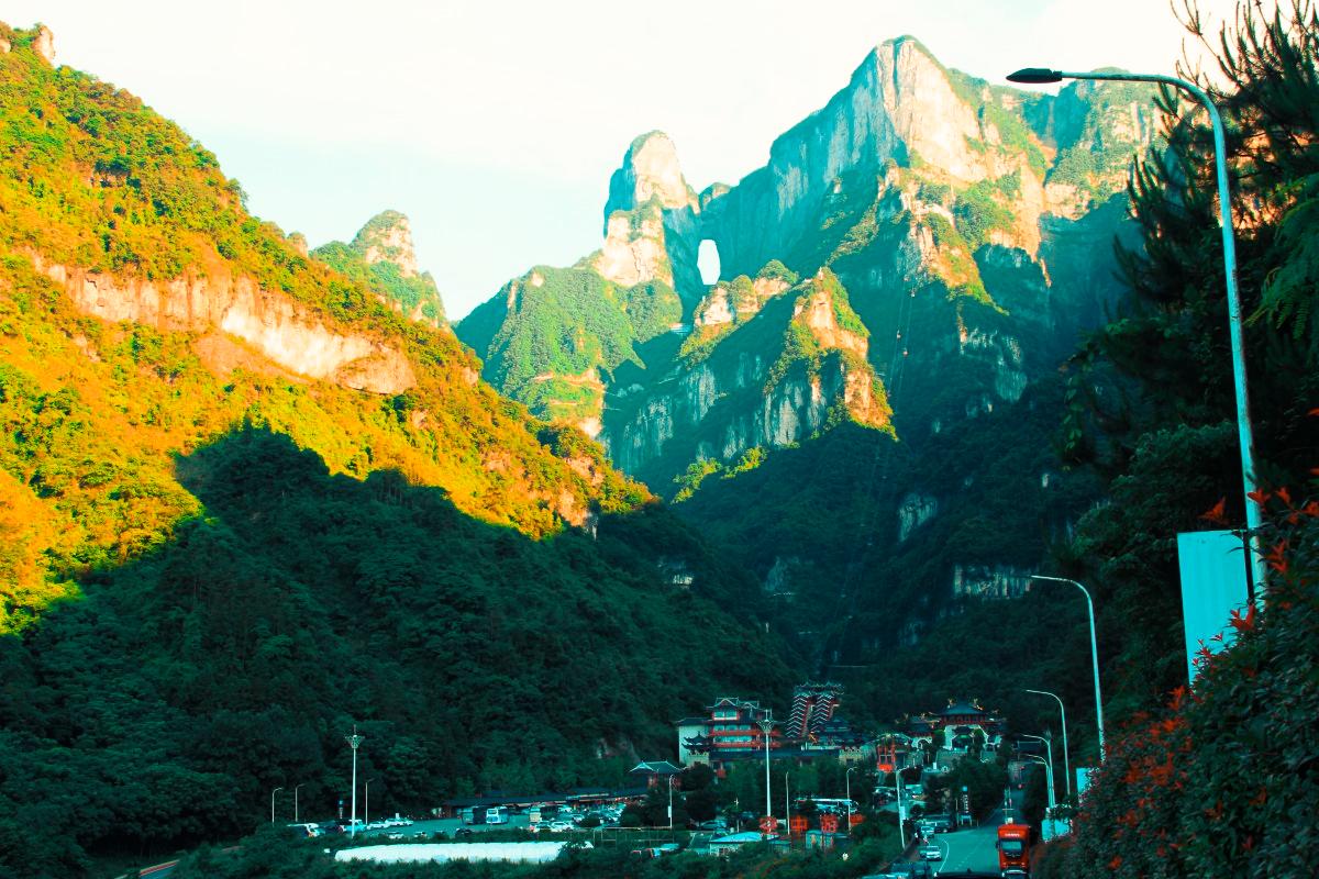 袁家界阿凡达峰林旅游攻略，错峰拍照最佳机位推荐旅游攻略配图
